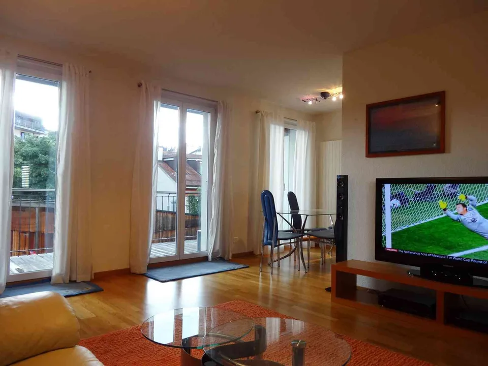 Modern furnished flat 4.5 rooms in Geneva center, easy access to all