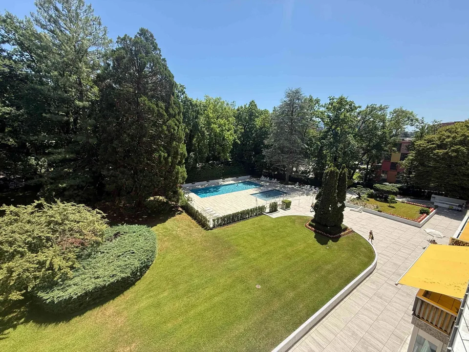Studio Meublé de Standing à Chêne-Bougeries avec 2 piscines