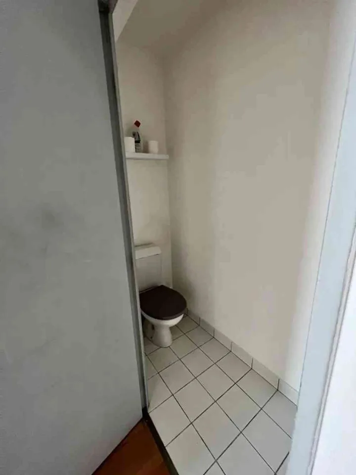 Appartement 2,5 pièces de 47 m² avec parking et cave – Genève Centre