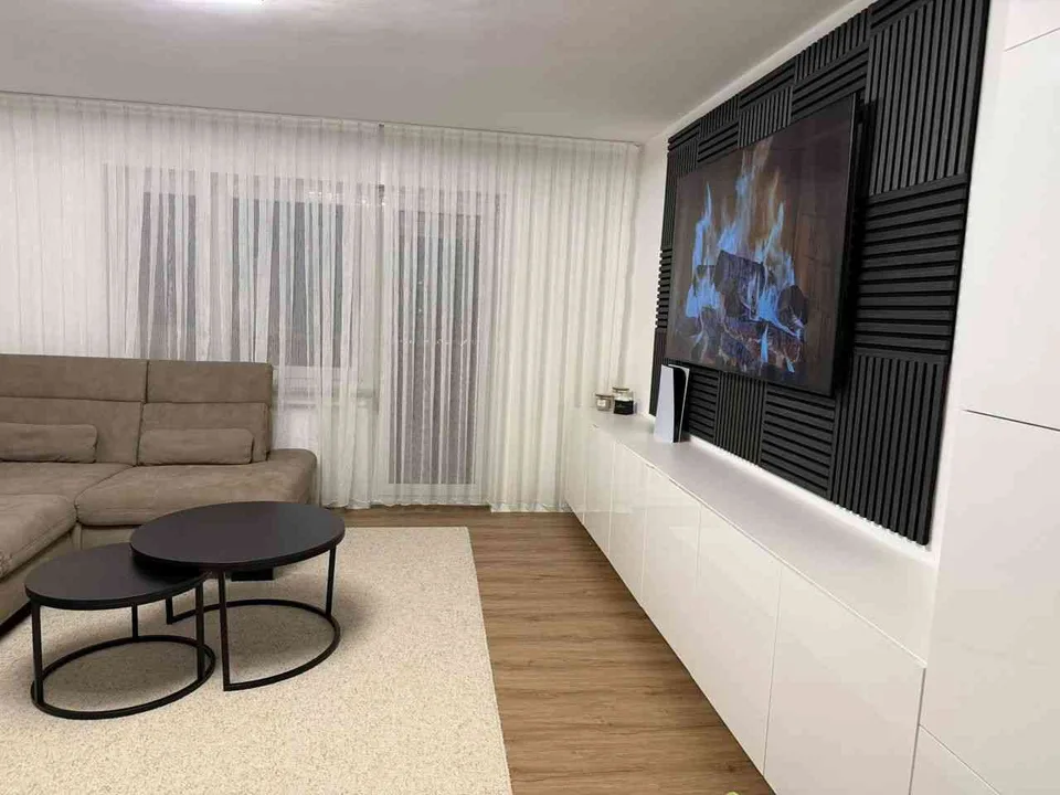 Appartement élégant et entièrement meublé, idéalement situé.