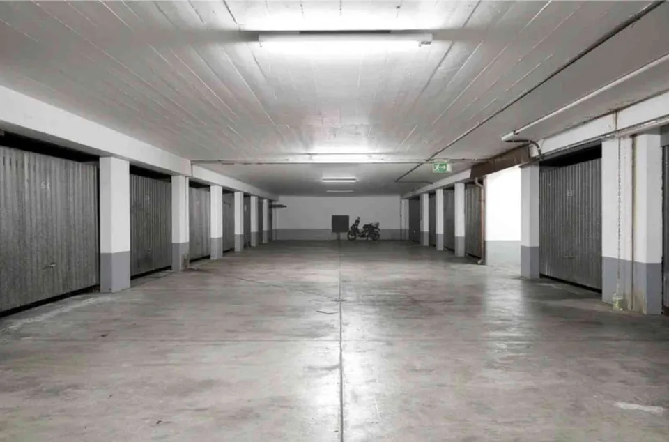 Garage Box individuel à Thônex à 2 pas du tram/ CEVA