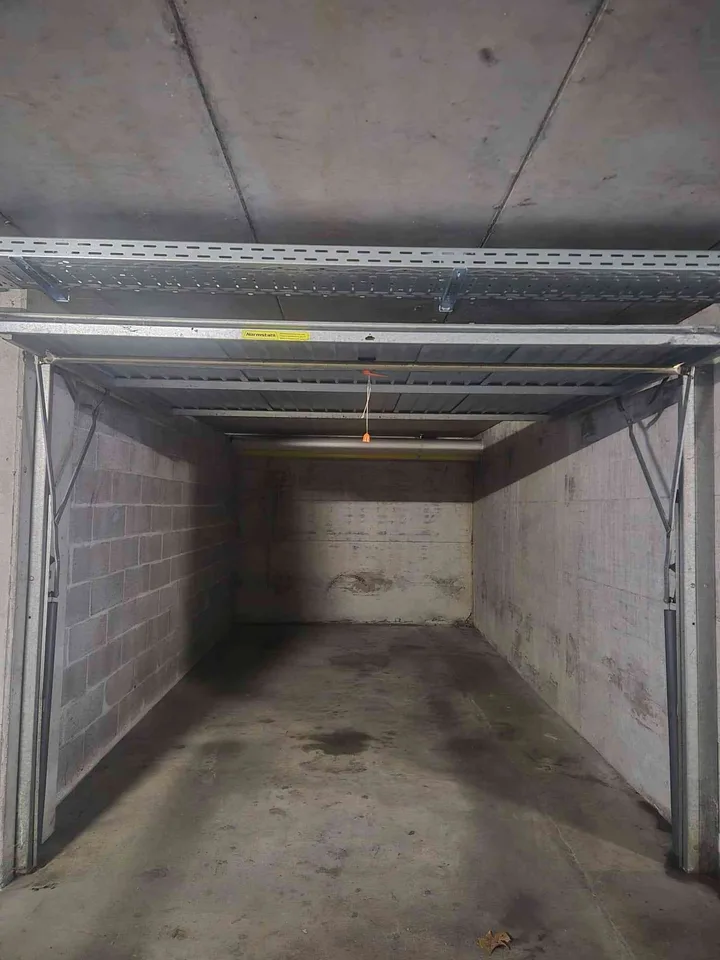 Garage Box individuel à Thônex à 2 pas du tram/ CEVA