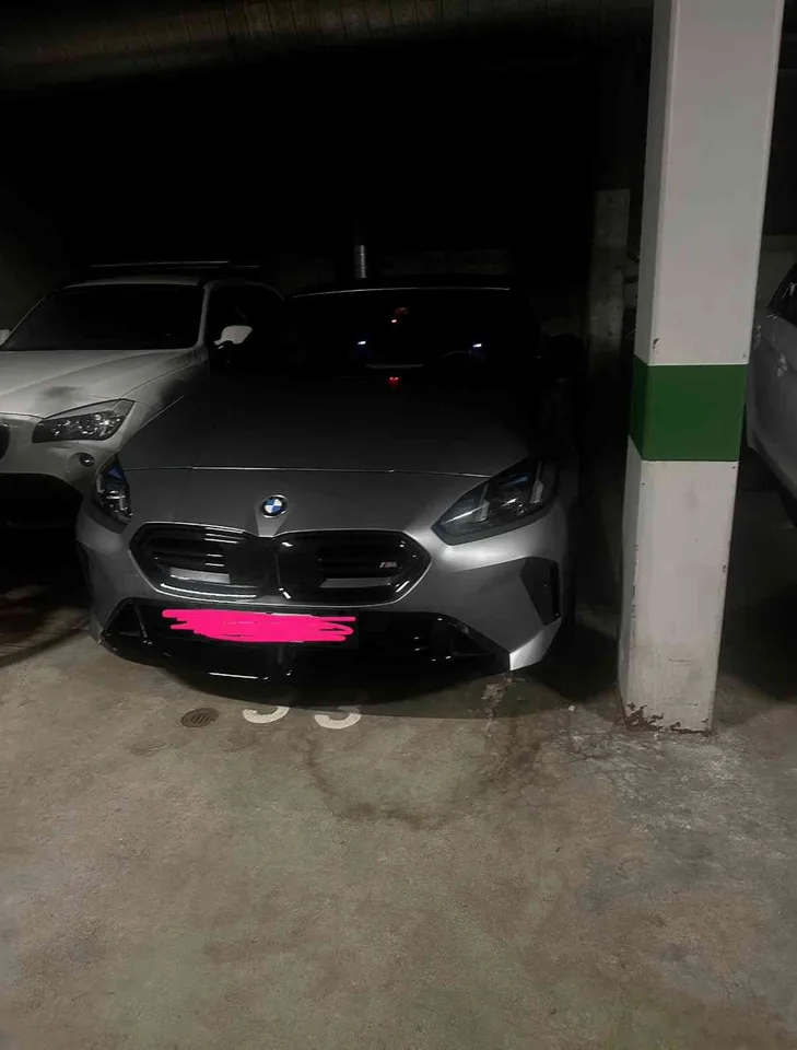Place de parking souterrain