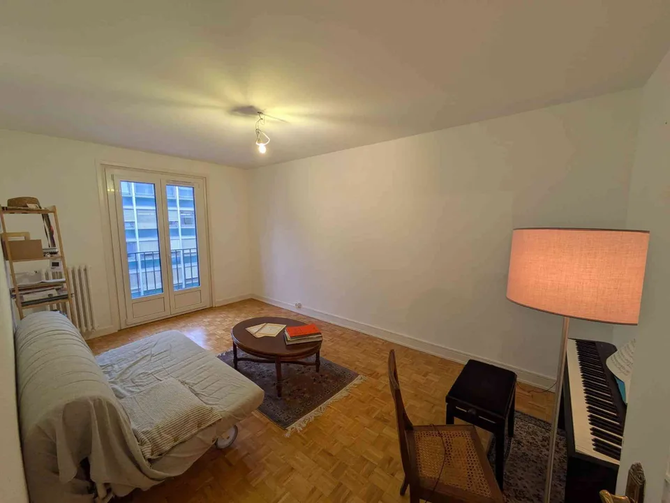 À LOUER/FOR RENT – Appartement 3 pièces – Carouge (GE)