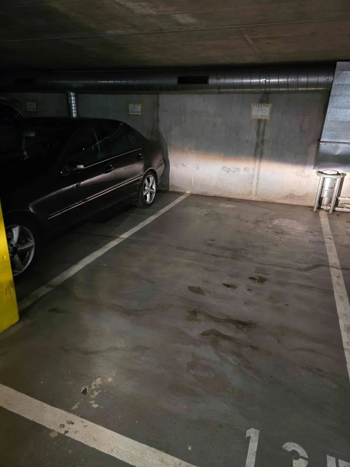 Place du parking souterrain près de Cornavin