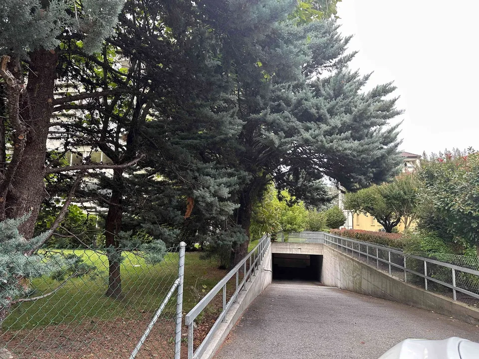 Place de parking couverte, rue du grand verger 6