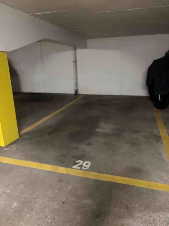 Parking souterrain a louer