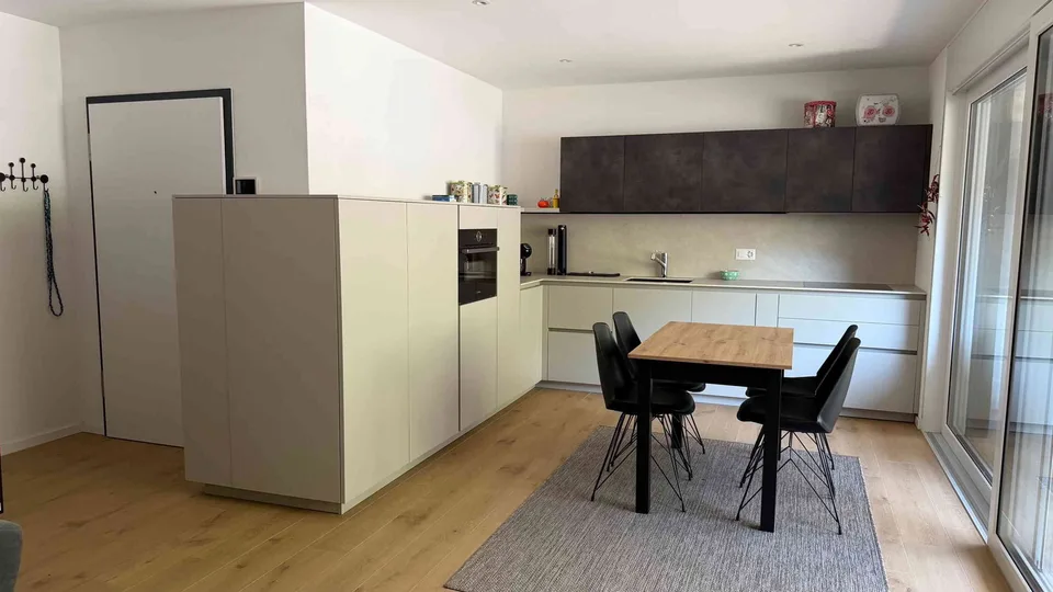 Moderno 2.5 locali/attico a Bellinzona - Residenza Sila 9