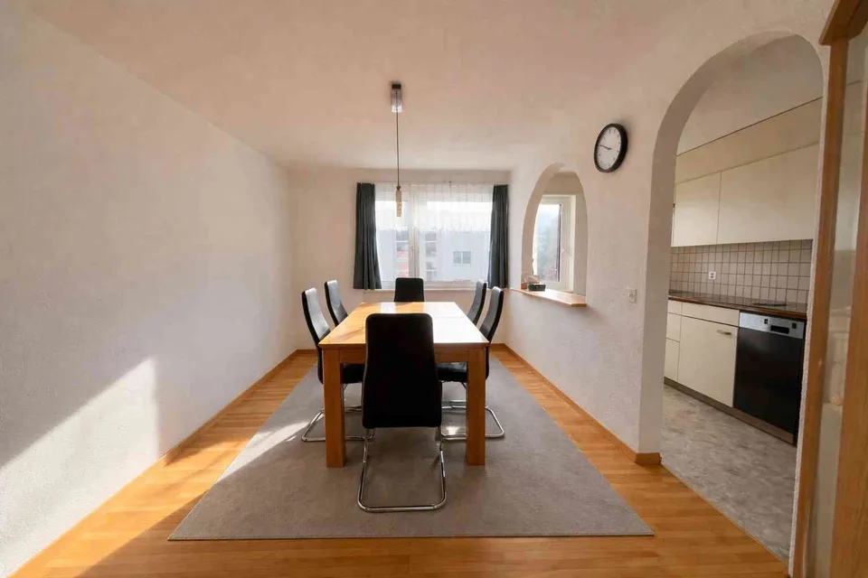 Grosszügige 5 ½ Zi-Wohnung 3. OG in Buchs SG