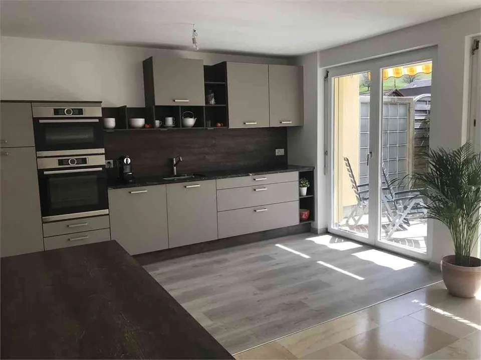 Einfamilienhaus mit Garage am Sonnenhang