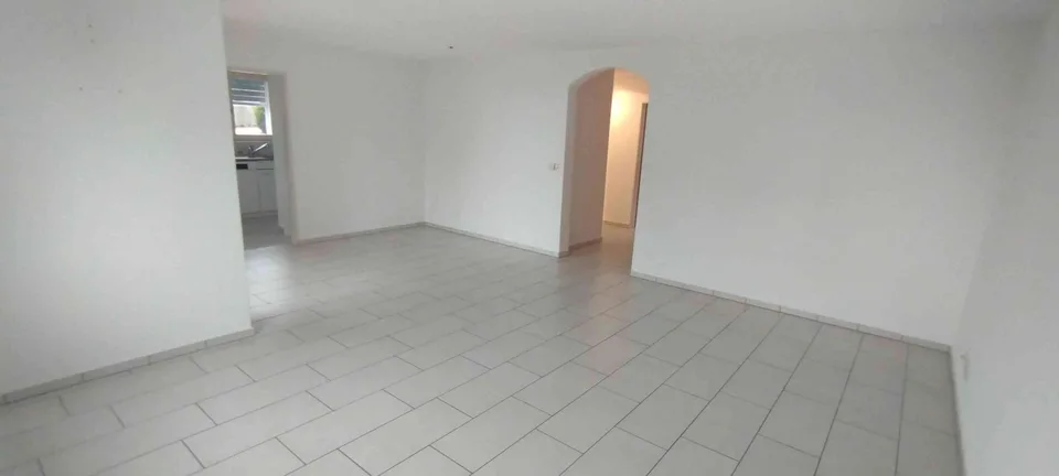 3.5 Zimmer- Gartenwohnung an ruhiger sonniger Lage