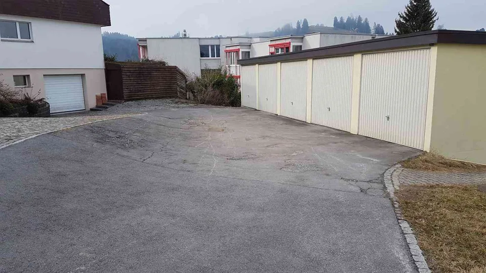 Tolle Dachwohnung mit Aussicht