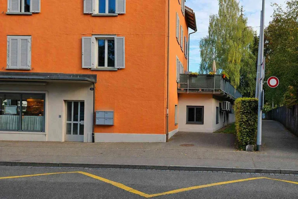 ungedeckter Aussenparkplatz zu vermieten