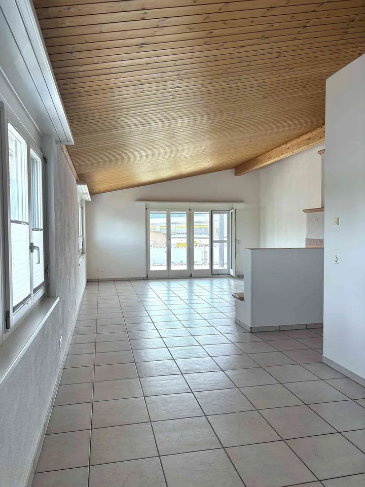 5.5 Zimmer Attikawohnung mit eigener Dachterasse
