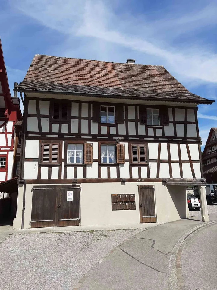 Neu renovierte 2 1/2 Wohnung