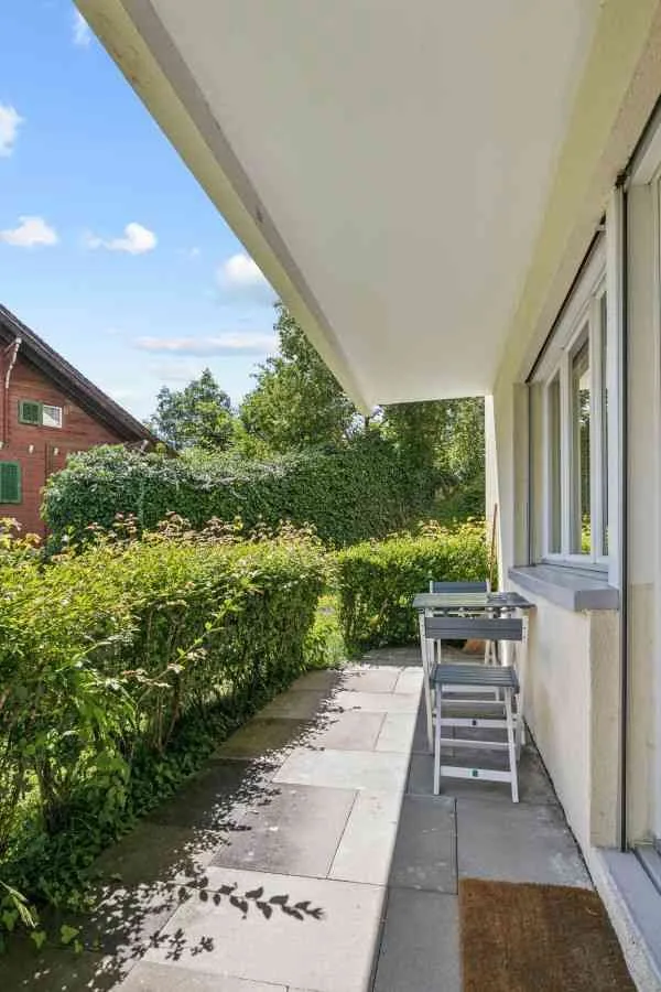 Möbliertes Studio (35 m²) mit Terrasse & Parkplatz – Schaffhausen