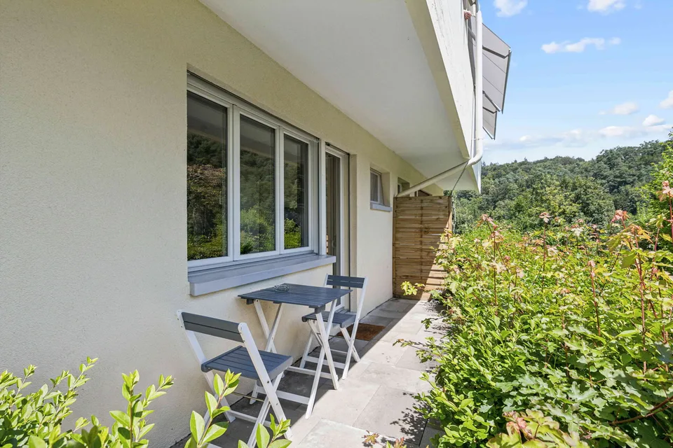 Möbliertes Studio (35 m²) mit Terrasse & Parkplatz – Schaffhausen