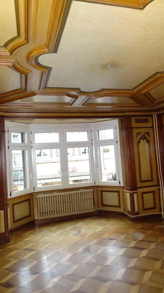 Renovierte Altwohnung zentral mit Charme
