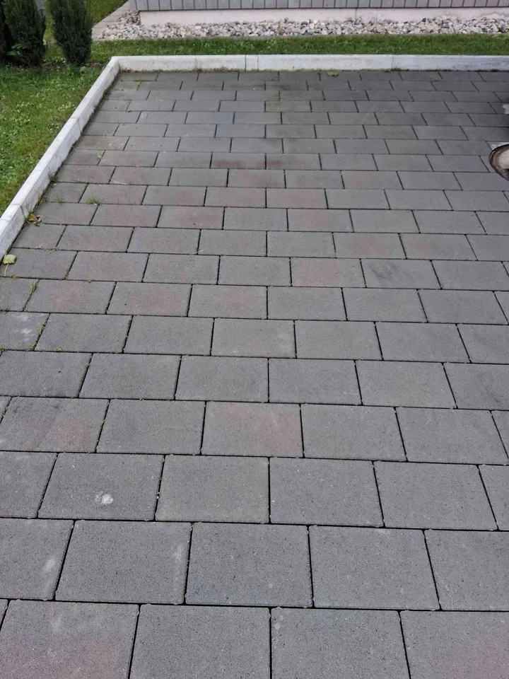 Aussenparkplatz
