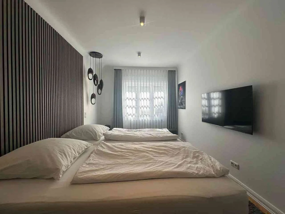 Frisch renovierte und eingerichtete Wohnung