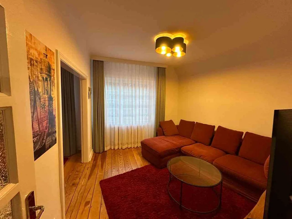 Frisch renovierte und eingerichtete Wohnung