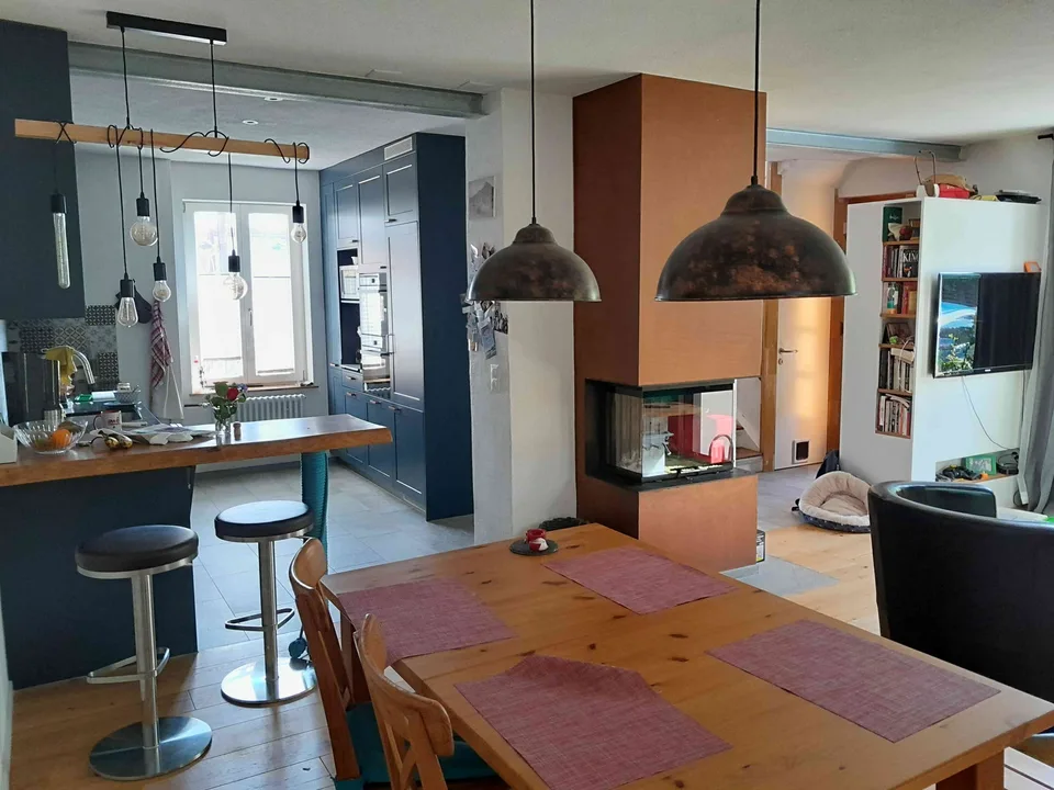Möbliertes 4-Zimmer-Doppeleinfamilienhaus (befristet bis 28.02.27)