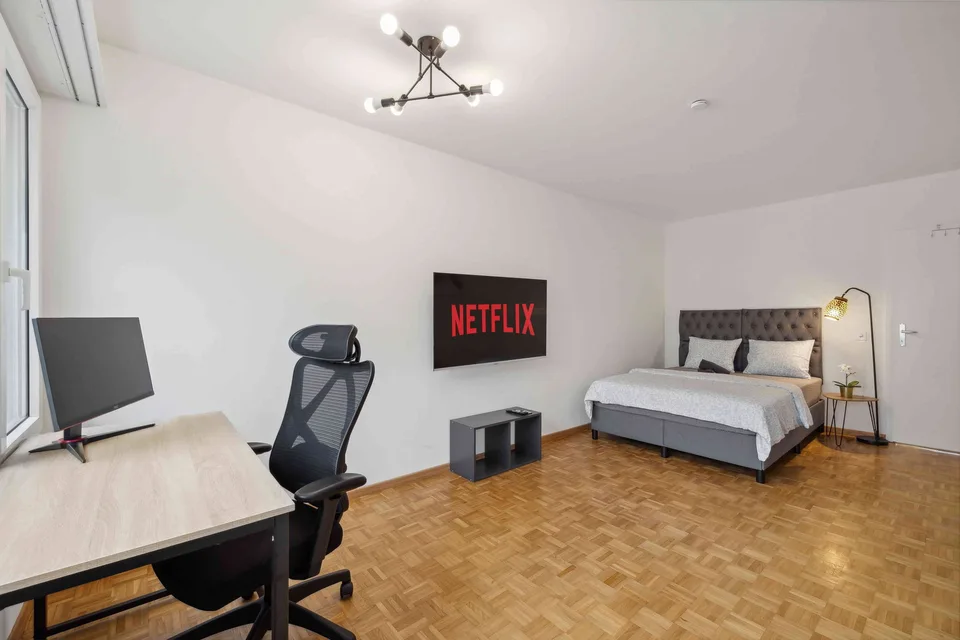 Möbliertes WG-Zimmer mit privatem Balkon – top Lage in Winterthur