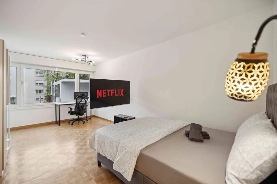 Möbliertes WG-Zimmer mit privatem Balkon – top Lage in Winterthur