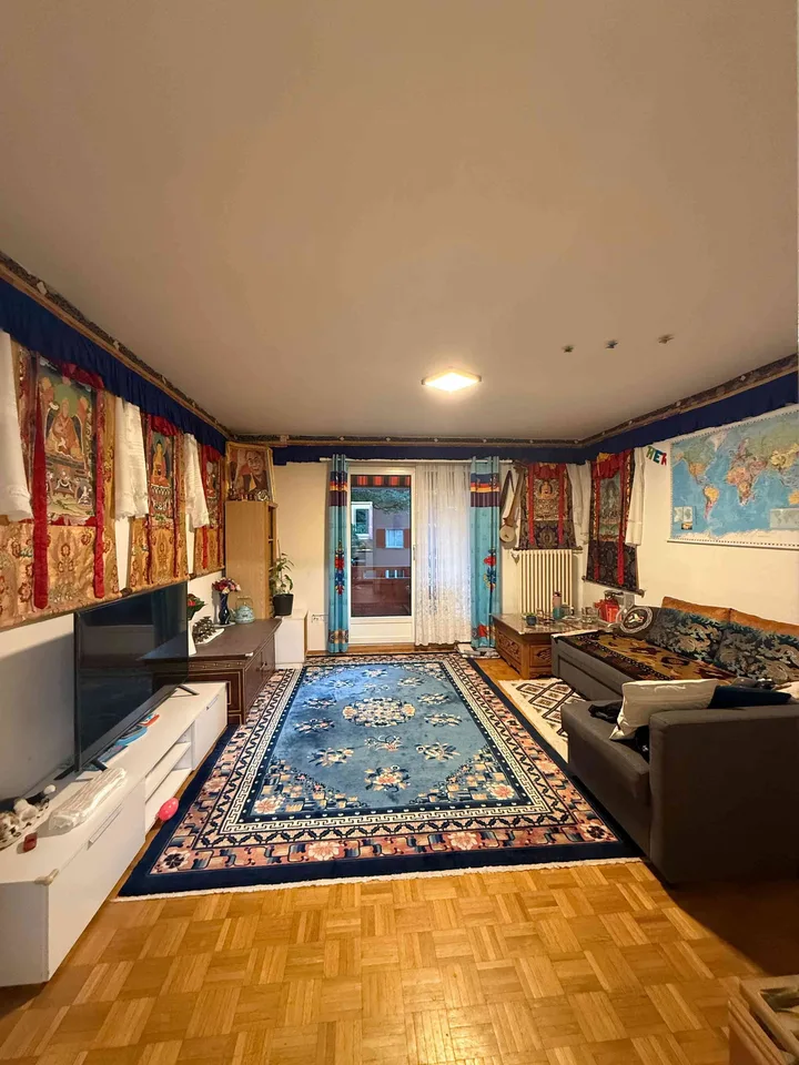 Helle 3-Zimmer-Wohnung mit Balkon in ruhiger und kinderfreundlicher La