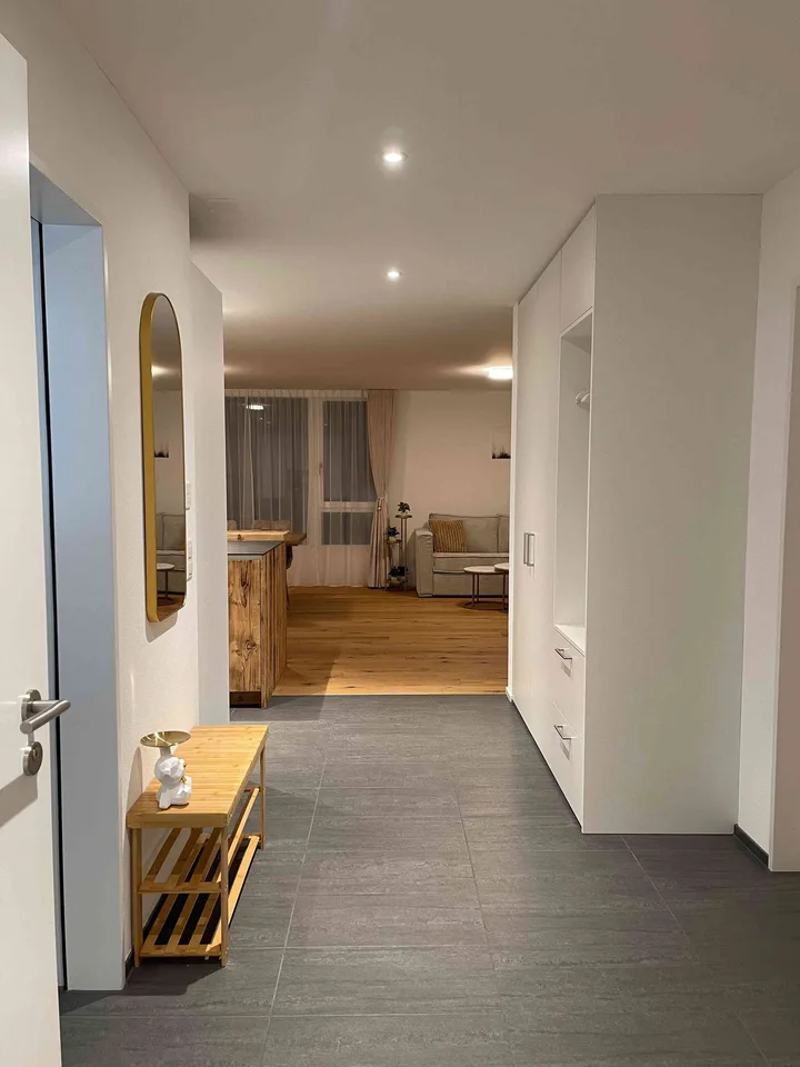 Neue, stilvoll eingerichtete 3,5 Zimmer-Wohnung