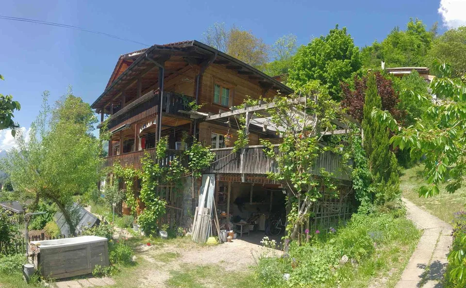 5 Zimmer Altbauwohnung