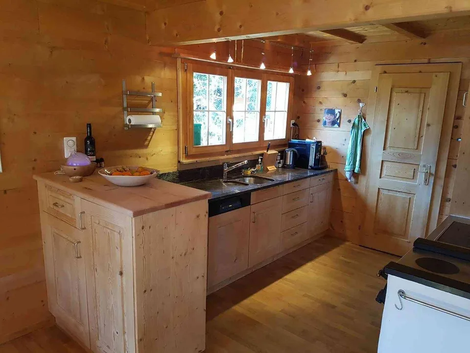 5 Zimmer Altbauwohnung
