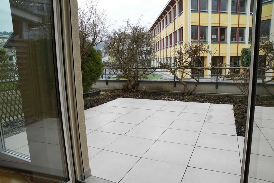 sehr grosses 5 1/2 (6 1/2 Zimmer) Reihenhaus an ruhiger Lage in Baar