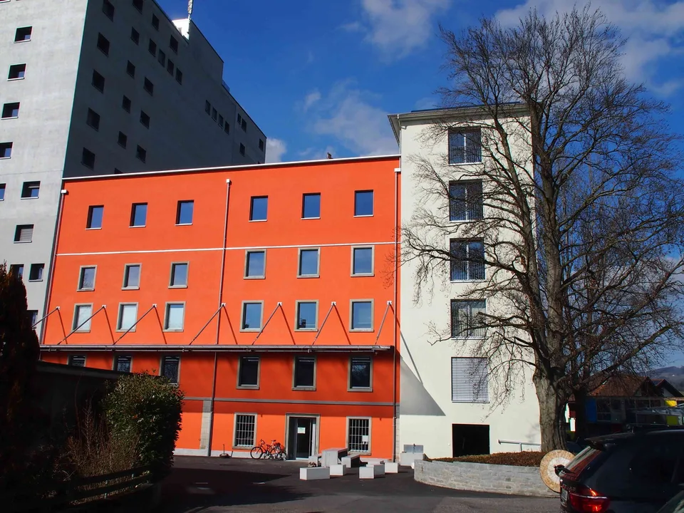 Einzigartiges Büro in historischer Mühle in Baar