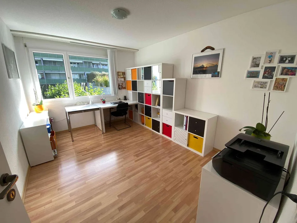 zu vermieten per 01.11.2026 teilmöblierte Wohnung in Rotkreuz