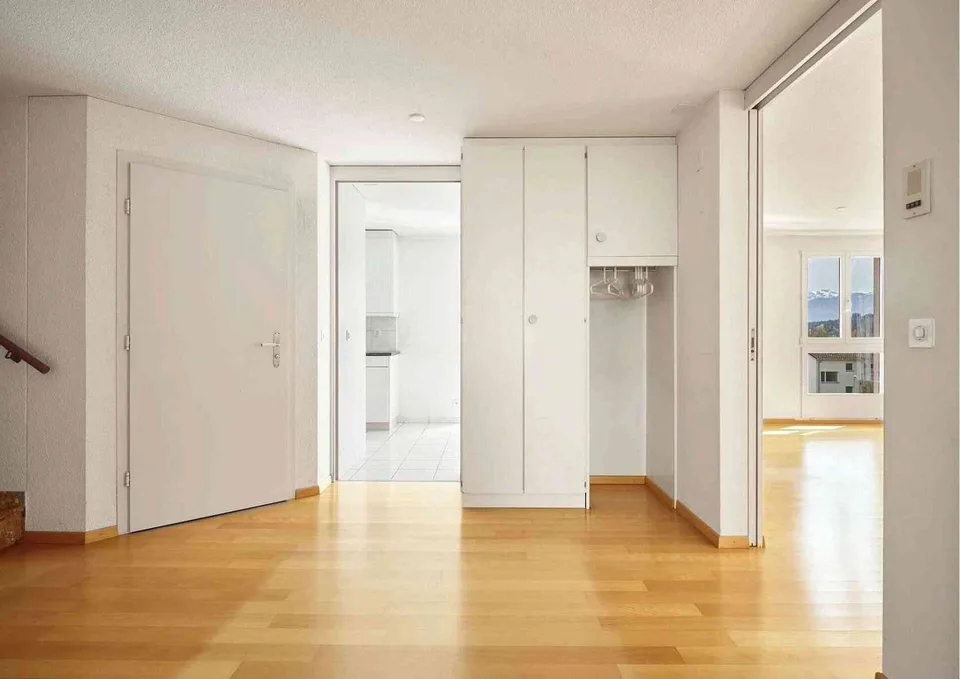 grosse Maisonette befristet bis Ende Sep 2027