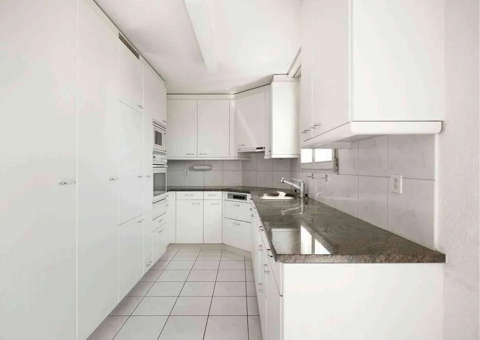 grosse Maisonette befristet bis Ende Sep 2027