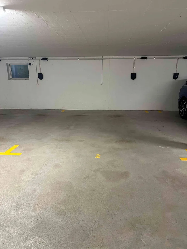 Grosszügiger Garagenplatz