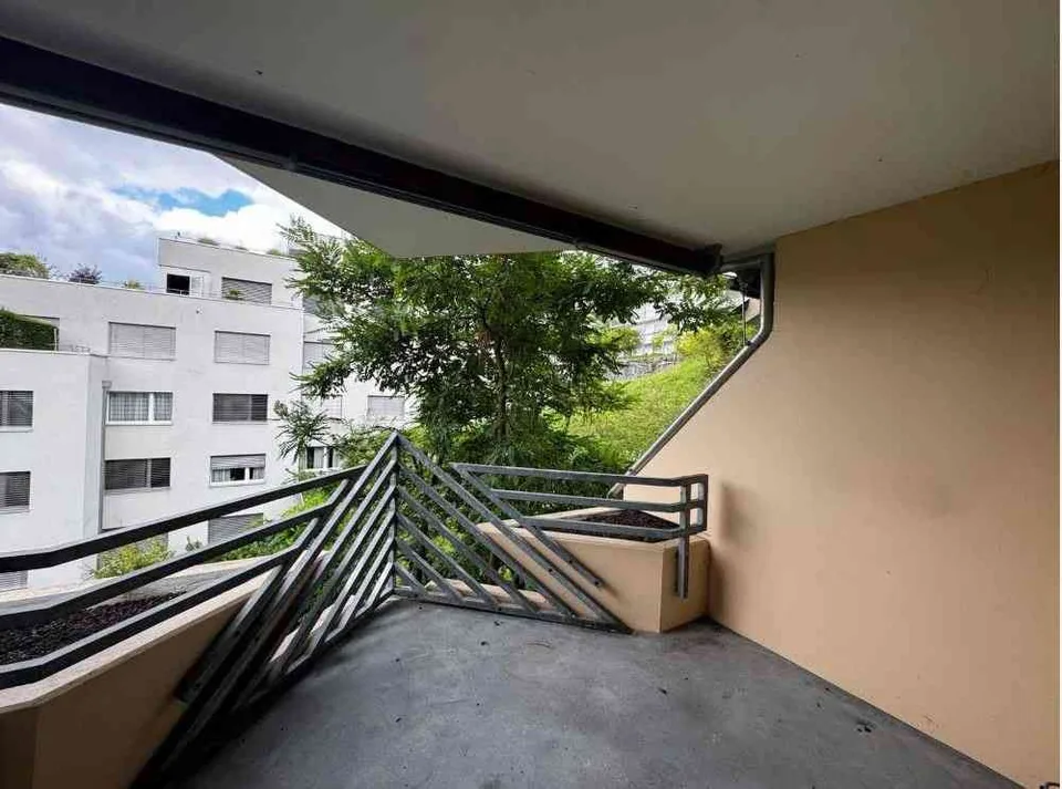 Gemütliche 2.5-Zimmer-Wohnung mit Balkon in ruhiger Lage – Luzern