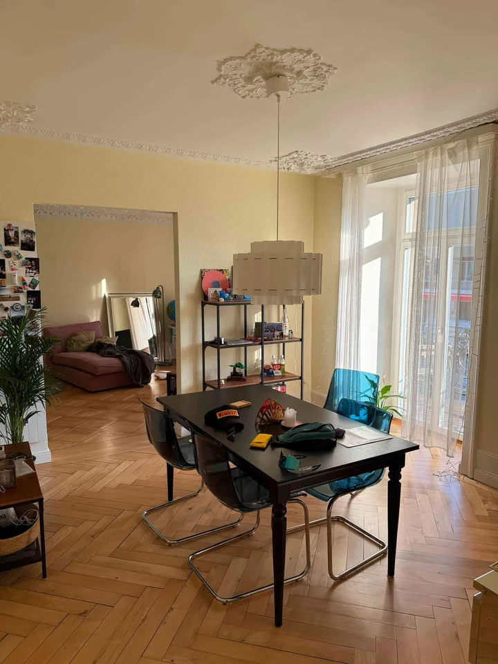 Wunderschöne 4-Zi Altbauwohnung im Tribschen