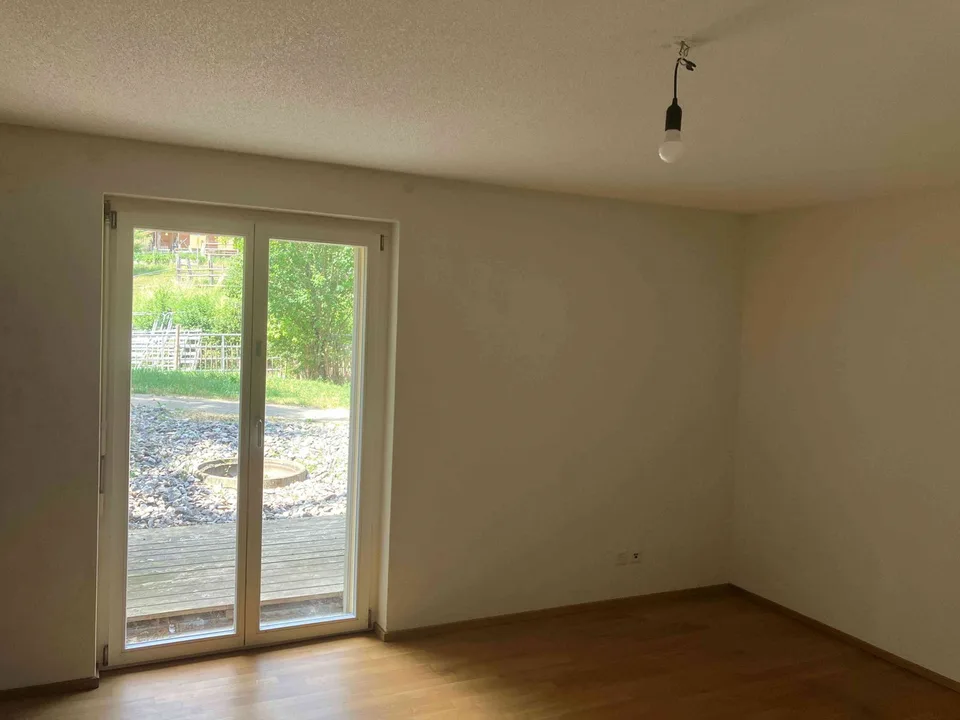 grosszügige moderne 3,5-Zimmerwohnung ausserhalb von Seewen