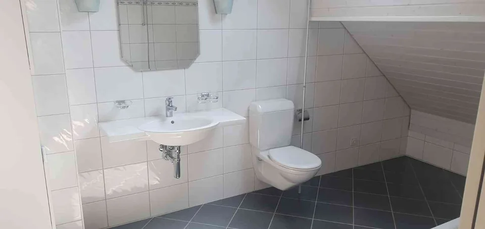 Attraktive, helle 3.5 Zimmer Maisonette- Wohnung nahe bei Lenzburg