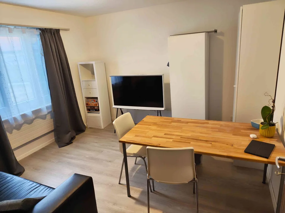 2 Zimmer Wohnung zentral in Seon