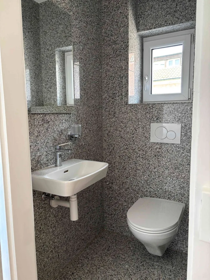 Wunderschöne Dachwohnung frisch renoviert