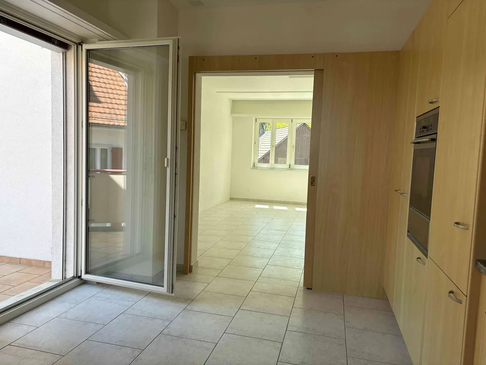 Helle 2.5-Zimmer-Wohnung mit Aussicht