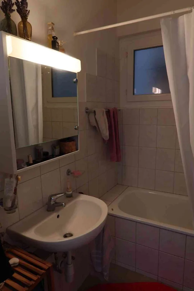 Bel appartement de 2.5 pièces avec balcon et cour intérieure