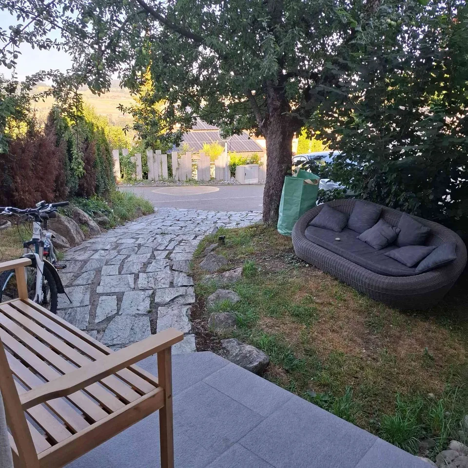 Ruhige Wohnung mit schönem Gartensitzplatz