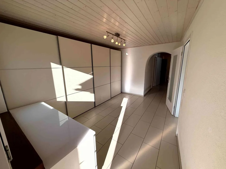 4.5-Zimmer-Ferienwohnung mit Garten in Laax Salums