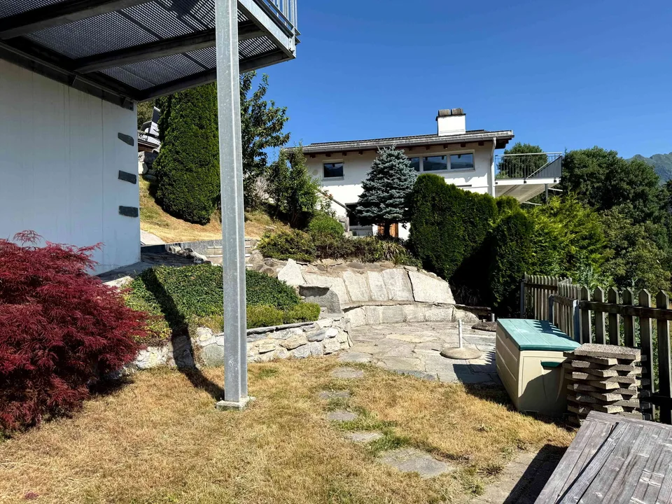 4.5-Zimmer-Ferienwohnung mit Garten in Laax Salums