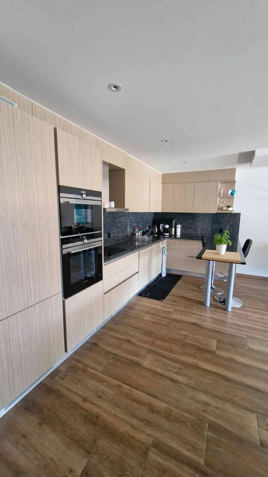 Appartement moderne de 3.5 pièces à Le Pâquier FR avec place de parc